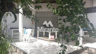Casa Para Vender com 4 quartos sendo 2 suítes no bairro Jardim Cruzeiro em Feira De Santana