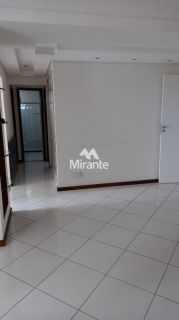 Apartamento Para Vender com 3 quartos sendo 1 suíte no bairro Santa Mônica em Feira De Santana