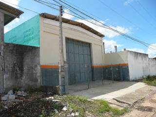 Galpão Para Alugar no bairro Baraúnas em Feira De Santana