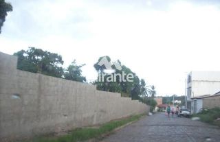 Lote / Terreno de Bairro Para Vender no bairro Mangabeira em Feira De Santana