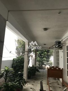 Casa Para Alugar no bairro Parque Getúlio Vargas em Feira De Santana