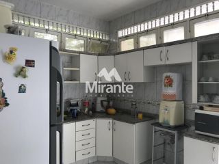 Casa Para Alugar no bairro Parque Getúlio Vargas em Feira De Santana