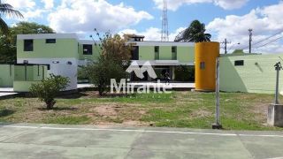 Casa Para Vender com 6 quartos sendo 4 suítes no bairro Eucalipto em Feira De Santana
