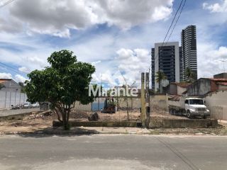 Lote / Terreno de Bairro Para Alugar no bairro Santa Mônica em Feira De Santana