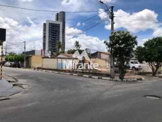 Lote / Terreno de Bairro Para Alugar no bairro Santa Mônica em Feira De Santana