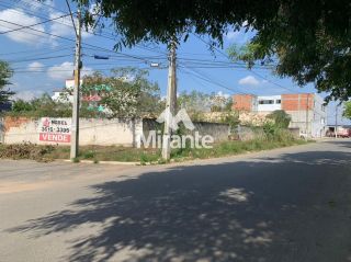 Lote / Terreno de Bairro Para Vender no bairro Santa Mônica em Feira De Santana