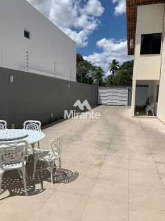 Casa Para Vender com 5 quartos sendo 3 suítes no bairro Tomba em Feira De Santana