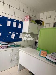 Casa Para Vender com 5 quartos sendo 3 suítes no bairro Tomba em Feira De Santana