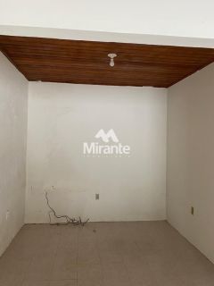 Casa Para Vender com 2 quartos no bairro Tomba em Feira De Santana