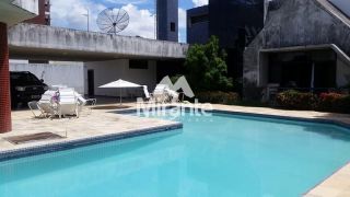 Casa Para Vender com 6 quartos sendo 6 suítes no bairro Santa Mônica em Feira De Santana