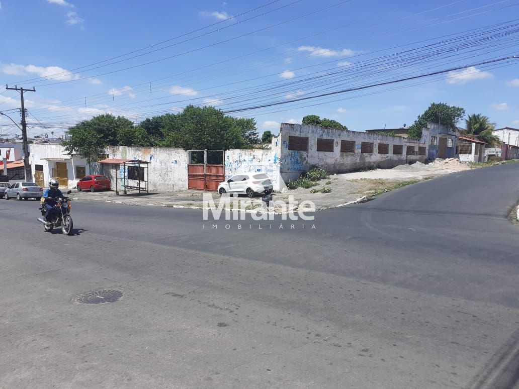 Lote / Terreno de Bairro Para Vender no bairro Sobradinho em Feira De Santana
