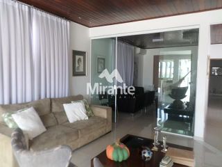 Casa Para Vender com 3 quartos sendo 1 suítes no bairro Santa Mônica em Feira De Santana