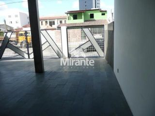 Casa Para Vender com 3 quartos sendo 1 suítes no bairro Santa Mônica em Feira De Santana