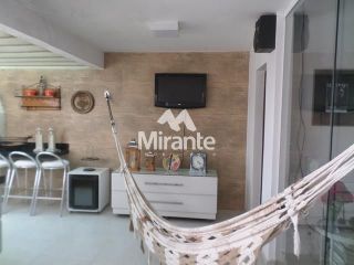 Casa Para Vender com 3 quartos sendo 1 suítes no bairro Santa Mônica em Feira De Santana