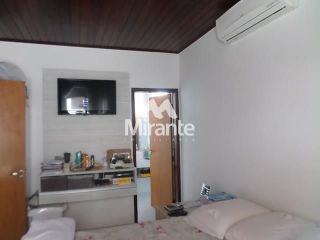 Casa Para Vender com 3 quartos sendo 1 suítes no bairro Santa Mônica em Feira De Santana