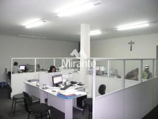 Prédio / Edifício Inteiro Comercial Para Alugar no bairro Centro em Feira De Santana