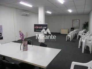 Prédio / Edifício Inteiro Comercial Para Alugar no bairro Centro em Feira De Santana