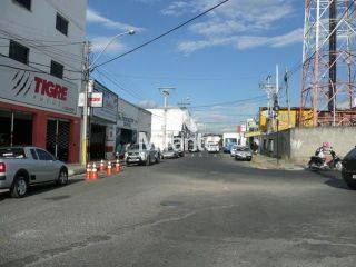 Prédio / Edifício Inteiro Comercial Para Alugar no bairro Centro em Feira De Santana