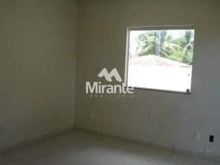 Casa Para Vender com 3 quartos sendo 1 suítes no bairro Santa Mônica em Feira De Santana