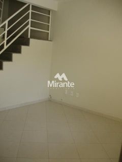 Casa Para Vender com 3 quartos sendo 1 suítes no bairro Santa Mônica em Feira De Santana