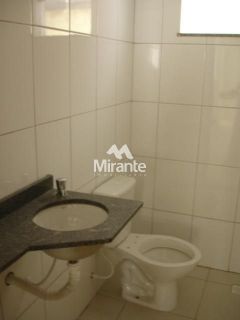 Casa Para Vender com 3 quartos sendo 1 suítes no bairro Santa Mônica em Feira De Santana