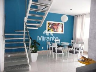 Casa de Condomínio Para Vender com 3 quartos sendo 2 suítes no bairro Sim em Feira De Santana
