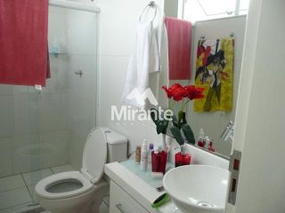 Casa de Condomínio Para Vender com 3 quartos sendo 2 suítes no bairro Sim em Feira De Santana