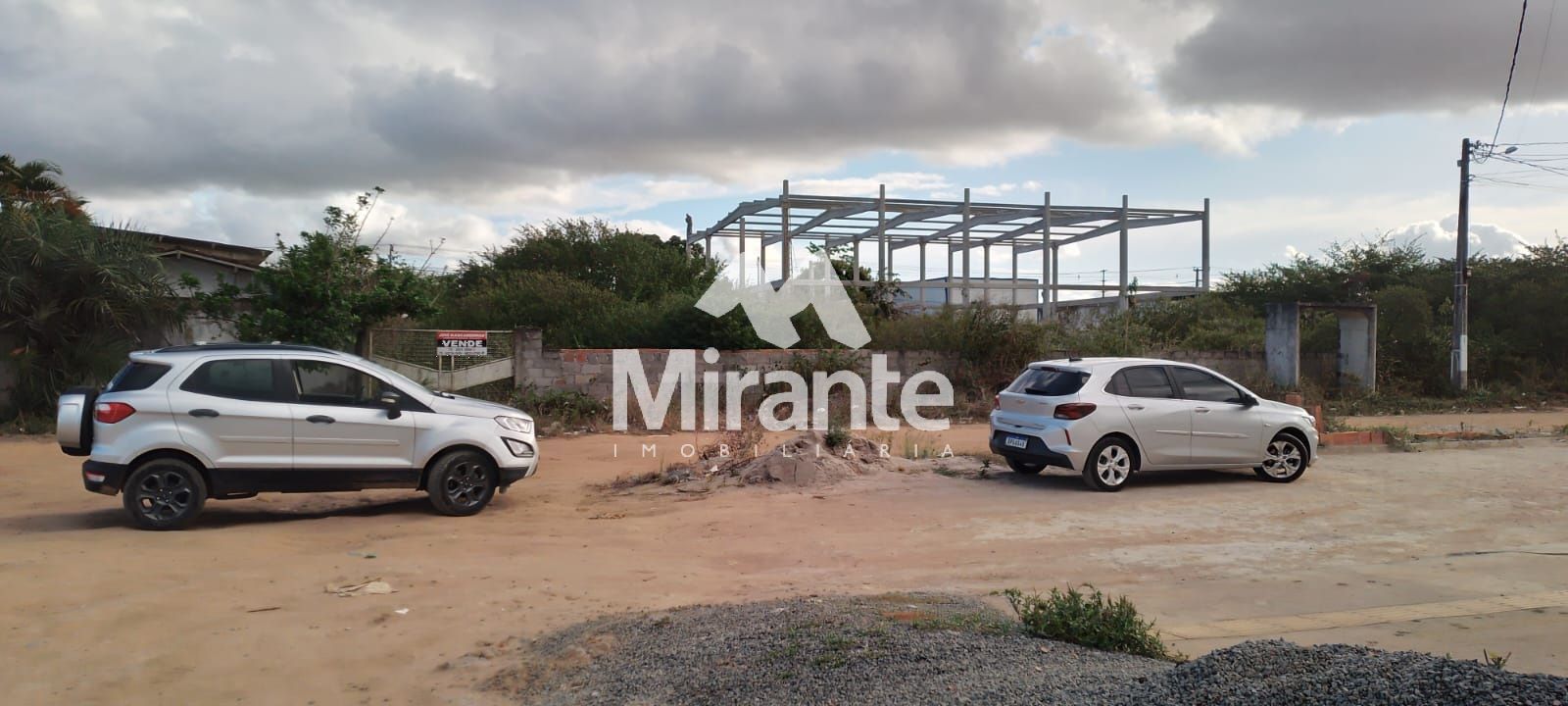 Lote / Terreno de Bairro Para Vender no bairro Sim em Feira De Santana