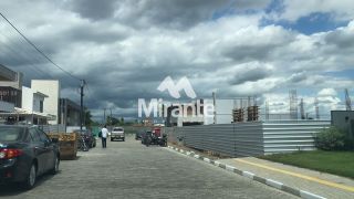 Lote / Terreno de Condomínio Para Vender no bairro Sim em Feira De Santana