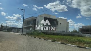 Lote / Terreno de Condomínio Para Vender no bairro Sim em Feira De Santana