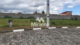 Lote / Terreno de Condomínio Para Vender no bairro Sim em Feira De Santana