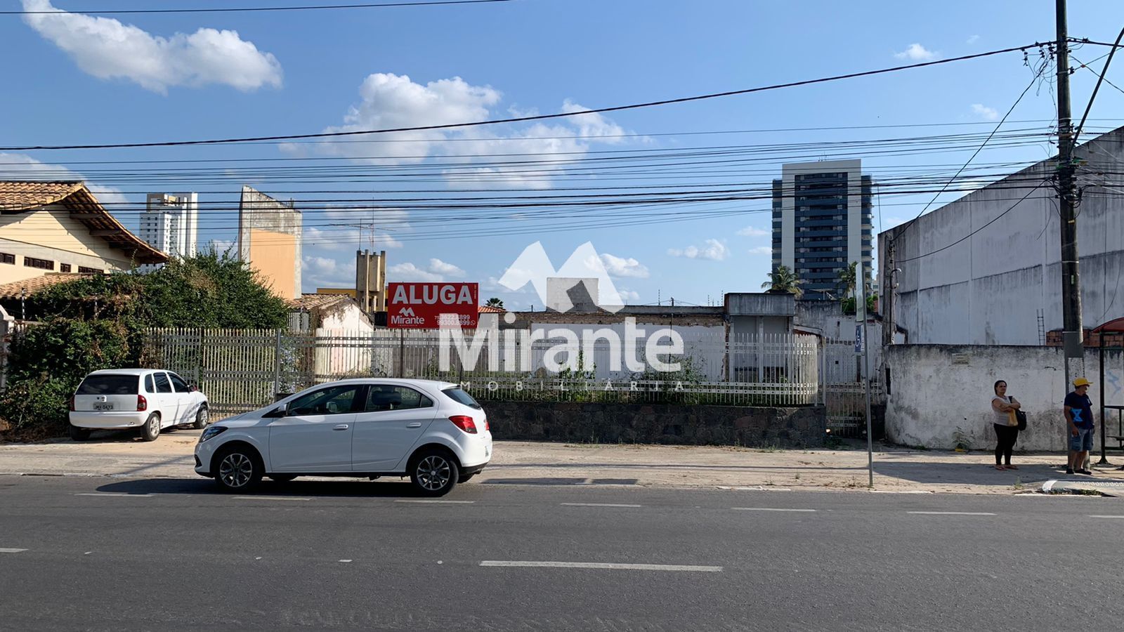 Lote / Terreno de Bairro Para Vender no bairro Santa Mônica em Feira De Santana