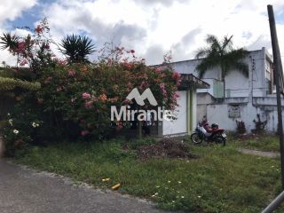 Casa Para Vender com 3 quartos no bairro Parque Getúlio Vargas em Feira De Santana
