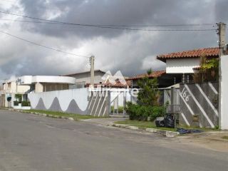Casa Para Alugar com 5 quartos no bairro Brasília em Feira De Santana
