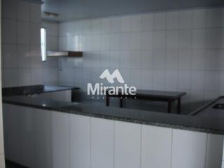 Casa Para Alugar com 5 quartos no bairro Brasília em Feira De Santana