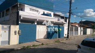 Prédio / Edifício Inteiro Comercial Para Alugar no bairro Cidade Nova em Feira De Santana