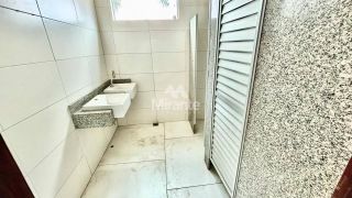 Casa Para Vender com 6 quartos no bairro Santa Mônica em Feira De Santana