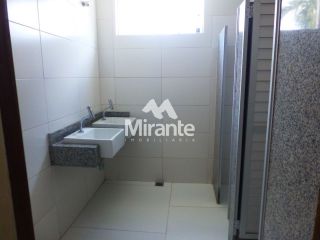 Casa Para Vender com 6 quartos no bairro Santa Mônica em Feira De Santana