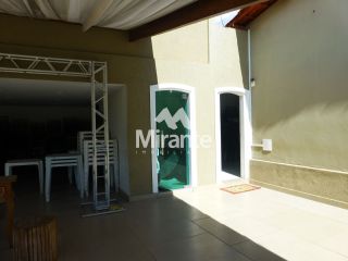 Casa Para Vender com 6 quartos no bairro Santa Mônica em Feira De Santana