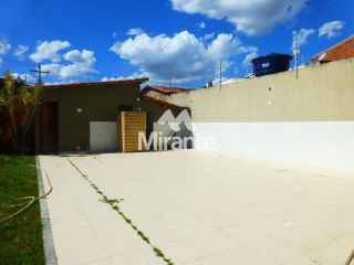 Casa Para Vender com 6 quartos no bairro Santa Mônica em Feira De Santana