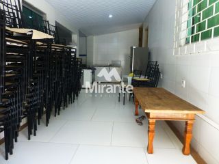 Casa Para Vender com 6 quartos no bairro Santa Mônica em Feira De Santana