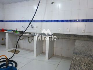 Casa Para Vender com 6 quartos no bairro Santa Mônica em Feira De Santana
