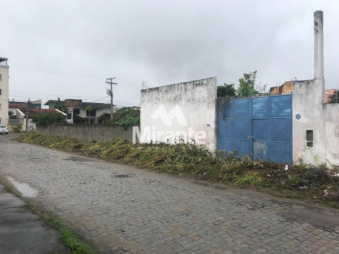 Lote / Terreno de Bairro Para Vender no bairro Lagoa Salgada em Feira De Santana