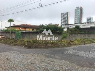 Lote / Terreno de Bairro Para Vender no bairro Santa Mônica em Feira De Santana
