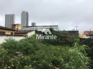 Lote / Terreno de Bairro Para Vender no bairro Santa Mônica em Feira De Santana