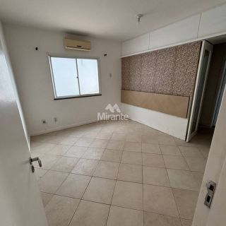 Casa Para Aluguel com 3 quartos sendo 1 suítes no bairro Lagoa Salgada em Feira de Santana