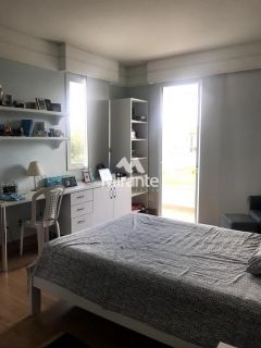 Casa de Condomínio Para Vender com 4 quartos sendo 4 suítes no bairro Sim em Feira De Santana