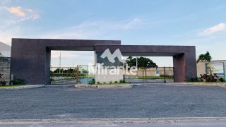 Lote / Terreno de Condomínio Para Vender no bairro Lagoa Salgada em Feira De Santana
