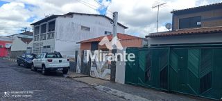 Casa Para Alugar com 4 quartos sendo 1 suítes no bairro Olhos D Água em Feira De Santana