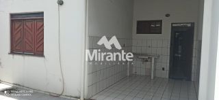 Casa Para Alugar com 4 quartos sendo 1 suítes no bairro Olhos D Água em Feira De Santana